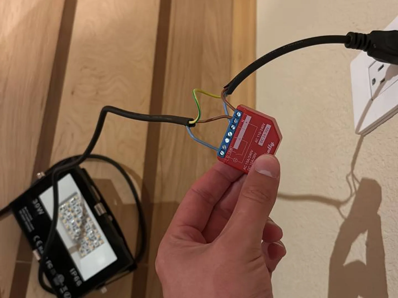 Smart Lighting Control: Lutron Caseta vs. Leviton Decora